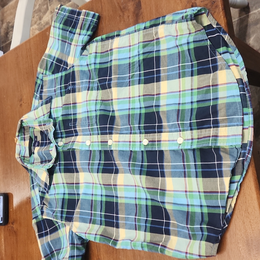 Gap Kids Plaid Button Down Shirt size Medium